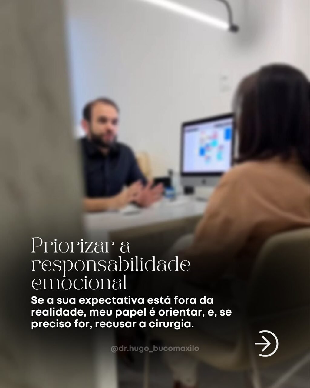 Instagram post from dr.hugo_bucomaxilo. This post is in position 3.